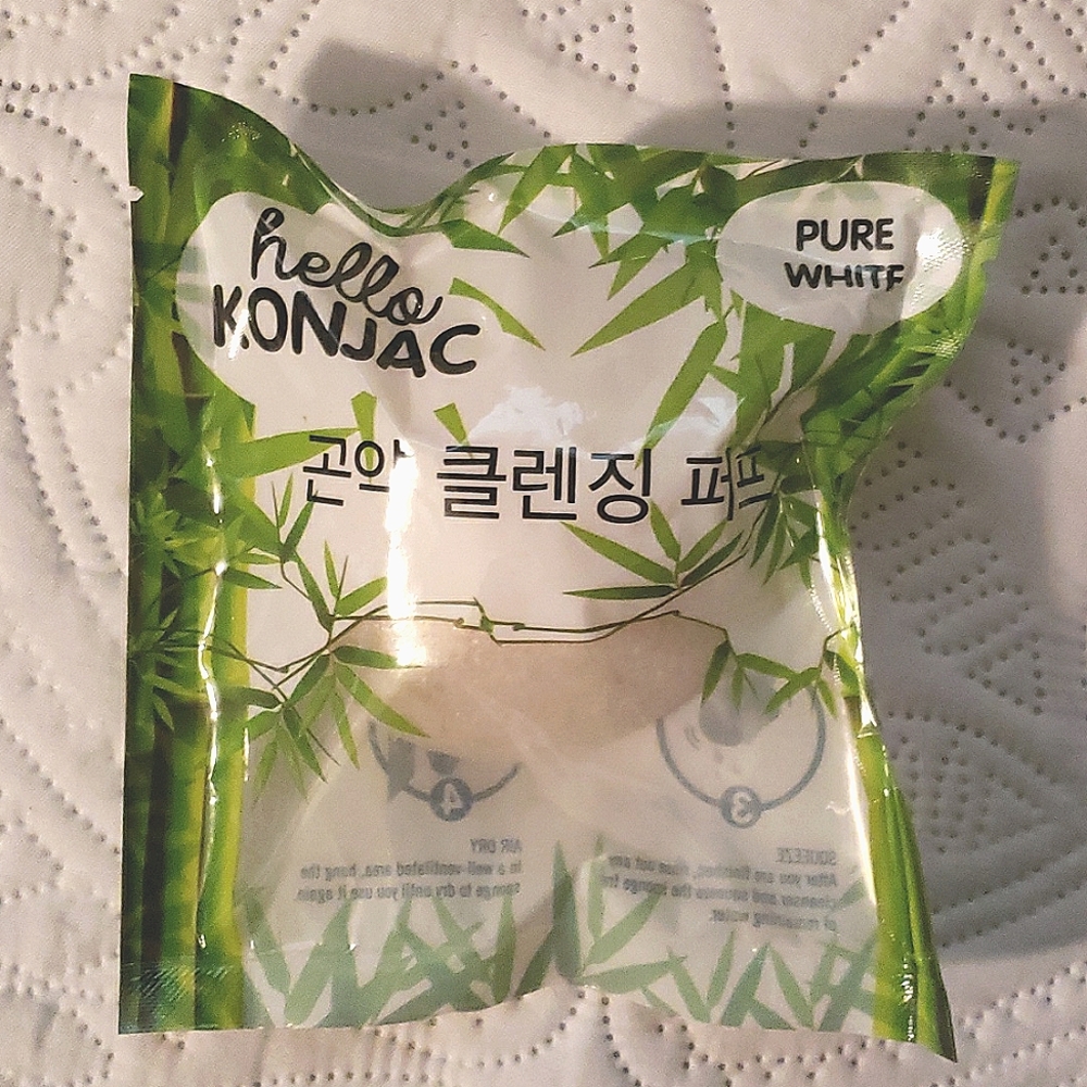 Hello Konjac Facial Sponge